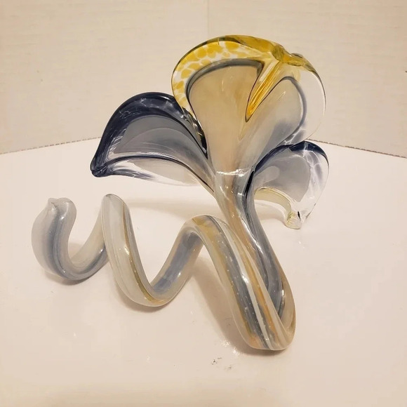 Murano Style Art Glass 3 Petal Blue/Yellow Lily with  Spiral Stem. - Picture 3 of 8